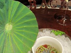 柚香莼菜松叶蟹羹-杭州西子湖四季酒店·金沙厅