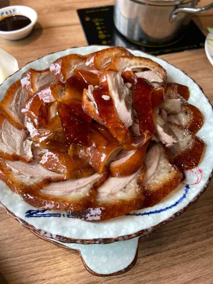 龙聚德北京烤鸭图片