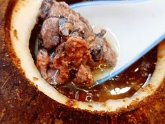椰子炖乌骨鸡-達揚原味燉品(文明路店)