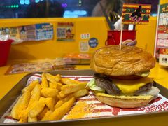 -万能料理屋(钟鼓岭路店)