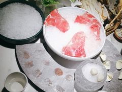 -无界釜·河豚鱼汤锅(红山动物园店)