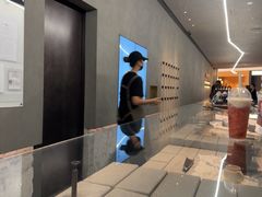 -喜茶(深圳万象城黑金店)