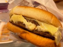 浓浓高达芝士双层吉士堡-麦当劳(杭州萧山文源店)