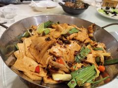 -巢香扣肉馆