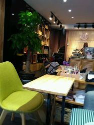 -隅日式美甲美睫專門店