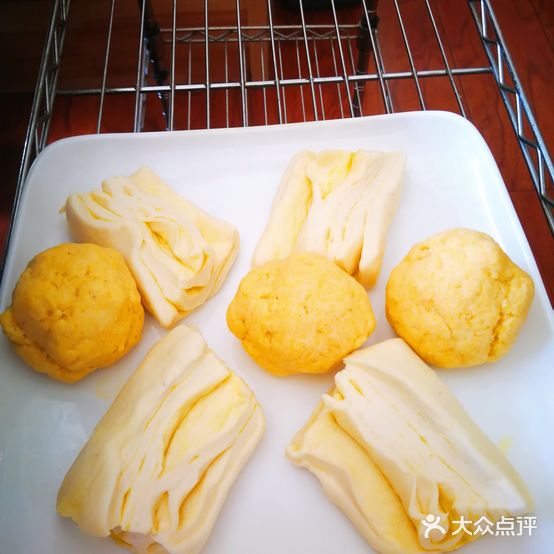 鸿福铁锅炖松花鱼