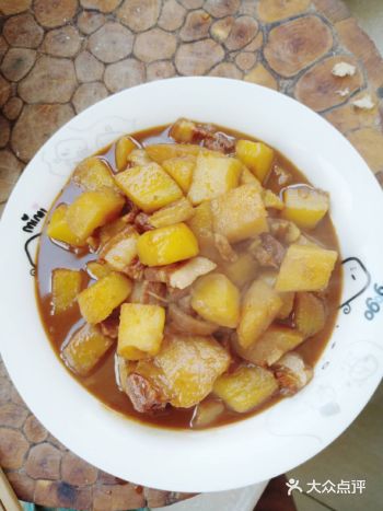 香浓下饭的必备家常菜——土豆儿炖肉