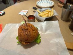 -必胜客(大宁路店)