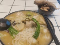 -肥汁米蘭香港米线(长宁来福士店)