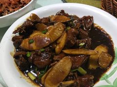 -侬佳蒸菜馆(听潮店)