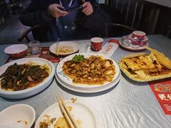 -鑫裕园三个拿手菜(白堤路店)