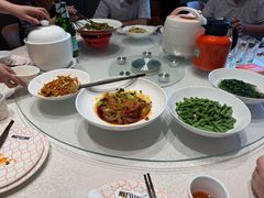 -阿瓦山寨·湘菜现炒·剁椒鱼头王(咸阳总店)