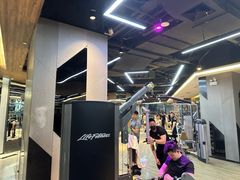 -威克健身游泳(万菱汇店)