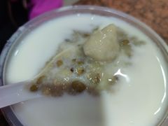 绿豆香芋鲜奶-百花传统甜品店(原址店)