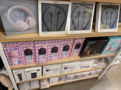 -名创优品(江南新地店)