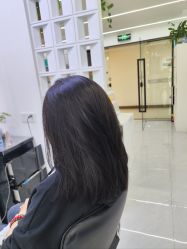-V7 HAIR SALON