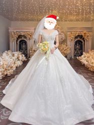 -伯瓷皇后婚纱艺术空间