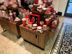 零售区-星巴克臻选(广州沙面店)