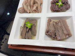 -香山湖家家宴(中山陵店)