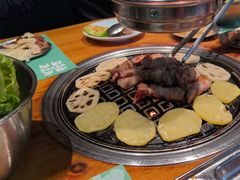 -唯成•韩国炭火烤肉 유성고기