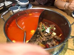 -左庭右院鲜牛肉火锅(金山万达店)