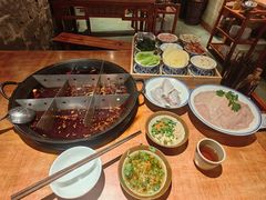 -周小明火锅(黑金冠社区店)