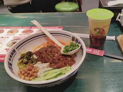 -鑫花溪牛肉米粉(独墅湖邻里中心店)