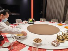 -东豪园林海鲜酒家(南港路辅路店)