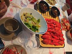 -肥肥虾庄·金牌油焖大虾(汉街SKP店)