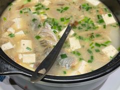 -土砂锅生态山庄·非遗砂锅雅鱼