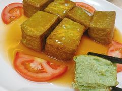 菜汁豆腐-巫记鸡饭店