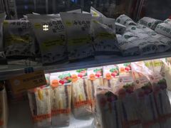-一鸣真鲜奶吧(万地店)