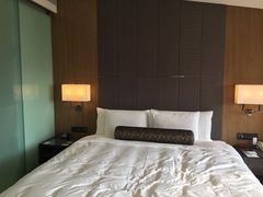 -上海滴水湖皇冠假日酒店