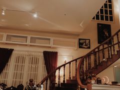 -La Villa French Restaurant