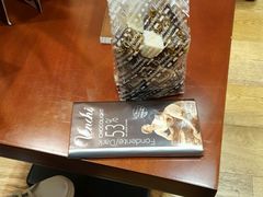-VENCHI 闻绮(上海佛罗伦萨小镇店)