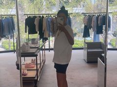 -Alexander McQueen(远洋太古里店)