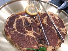 -臻牛烤肉
