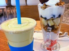 牛油果酸奶鲜果乐-Blueglass酸奶(财富购物中心店)