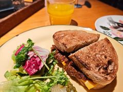 -JINNS锦时 steak&pizza(浸信会礼拜堂旧址店)