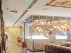 -半岛翡丽海鲜自助餐厅(观风亭店)