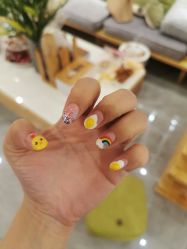 -隅日式美甲美睫專門店