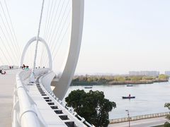 -南京眼步行桥