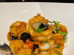 黑蒜大千爆虾球-北京四季酒店·采逸轩