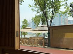 -蟹家大院 · 独揽江景(滨江店)