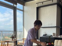 -瑰丽酒店·海吧·天际下午茶·现场DJ·天台酒吧