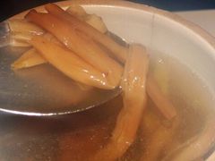 香菇金針湯-阿水狮猪脚大王(台中公园店)
