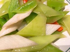 -云海肴·汽锅鸡·云南菜(天山百盛优客店)