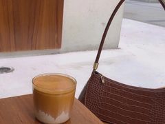 -Line 咖啡(石厦花园店)