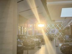 -上海宝信宝马4S店