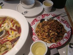 -江渔儿酸菜鱼(万科东荟城店)